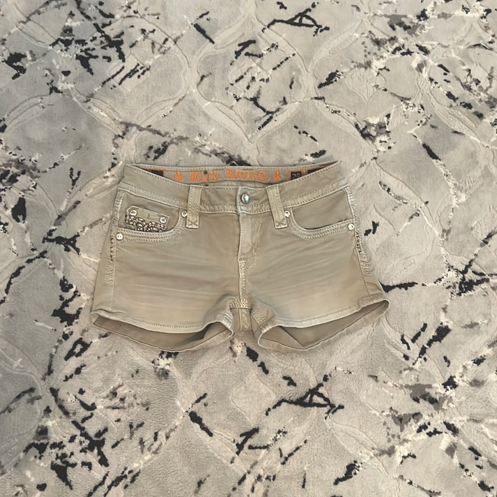 Woman’s Rock Revival jean shorts!